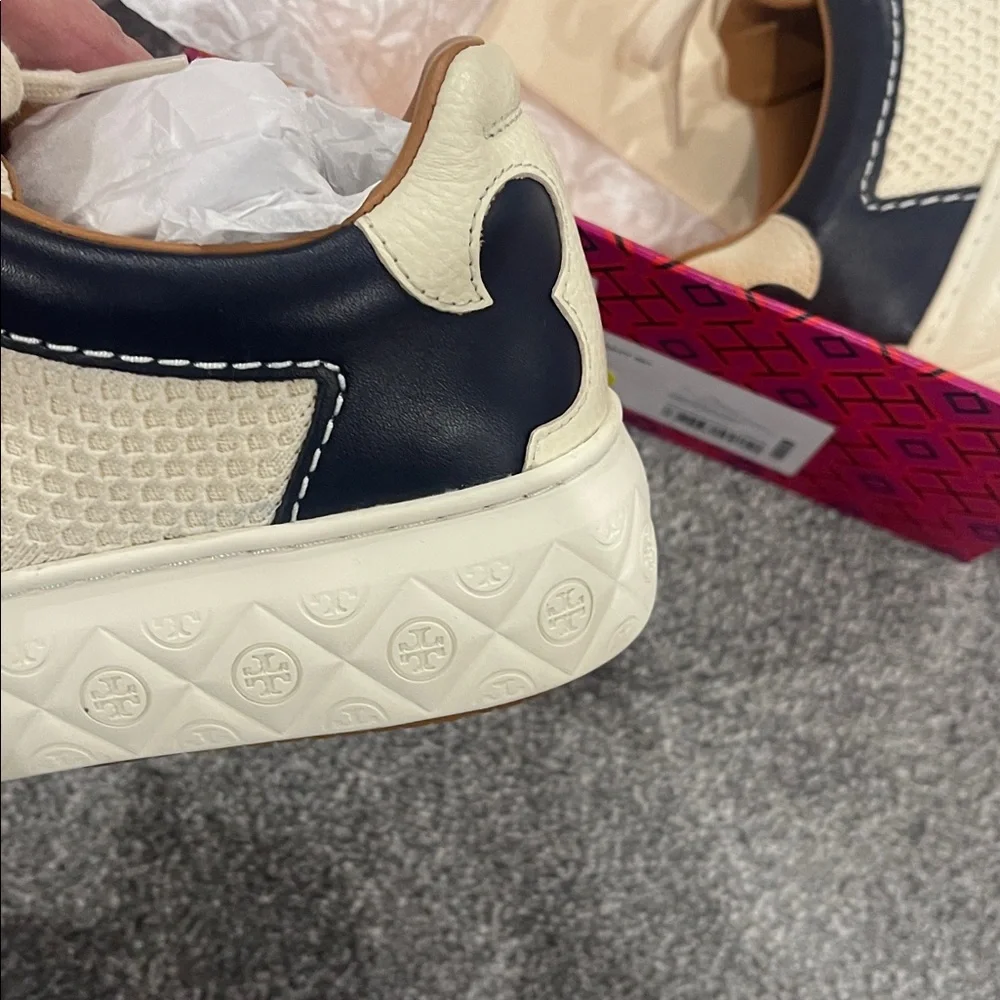 Tory Burch Cream and Black Sneakers(box is  little broken ) - Picture 12 of 16